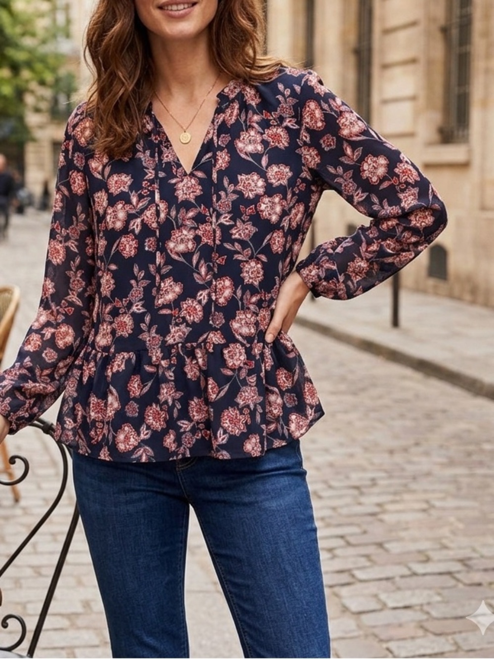 🔥$10 FINAL PRICE🔥Loft Black & Coral Floral Long Sleeve Peplum Blouse Split Neck🧡